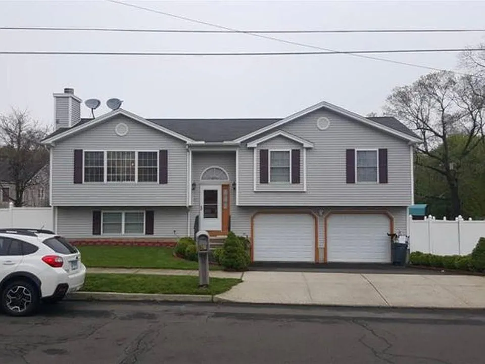 17 Hoffman St