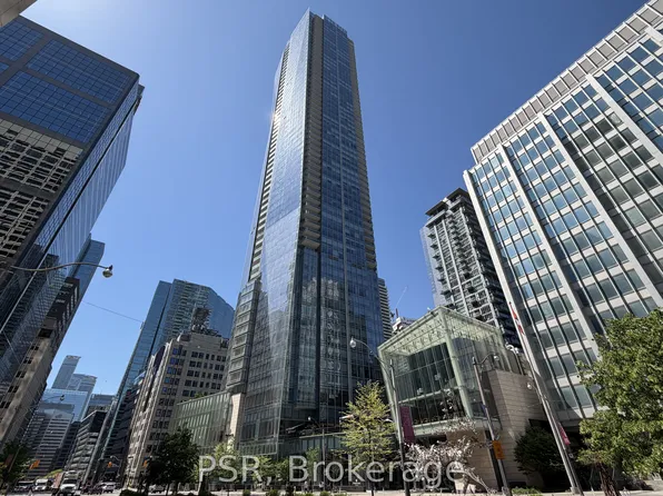 180 University Ave #5003, Toronto, ON M5H 0A2