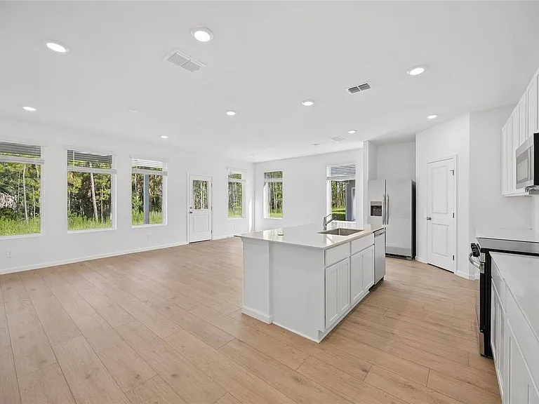 5087 Loggia Ln — Photo 3