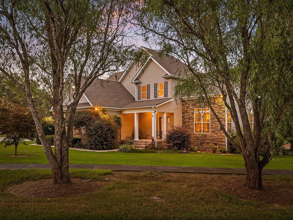 114 Avenue Of The Oaks, Rock Spring, GA 30739 | MLS #1513846