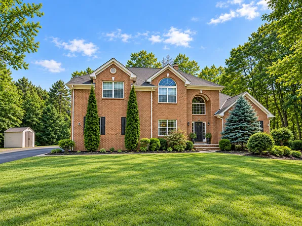 5 Boulder Creek Ct, Jackson, NJ 08527