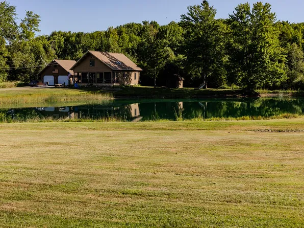 635 Avenue Road, Corinth, ME 04427