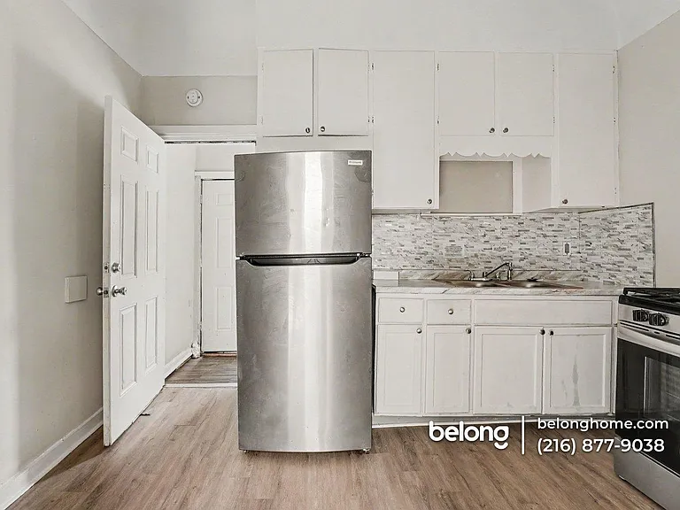 3326 Walton Ave — Photo 10