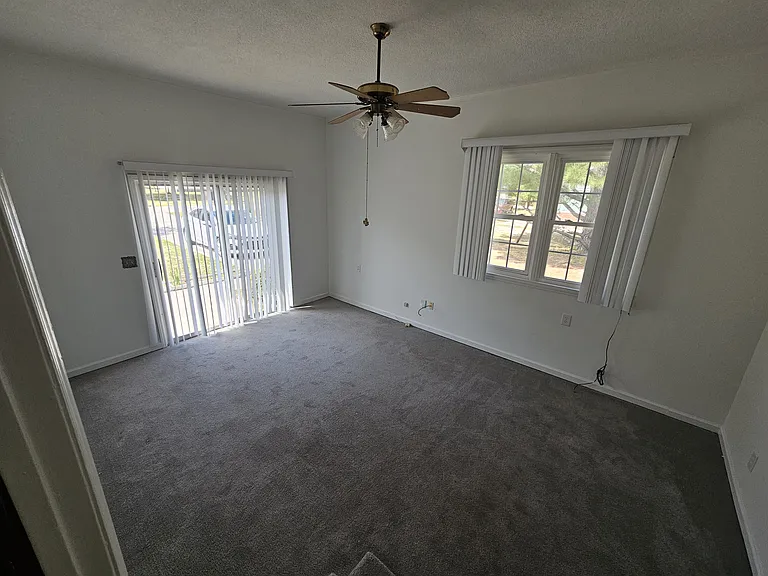 4119 Fairlawn Dr — Photo 11