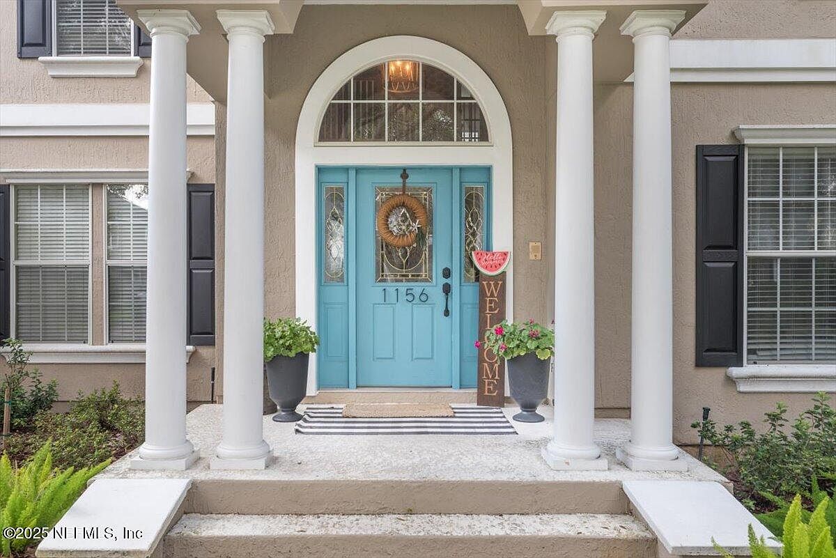 1156 EAGLE POINT Drive