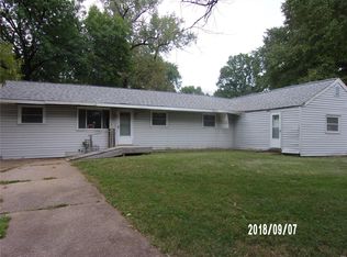 101 Downing St, Maryland Heights, MO 63043