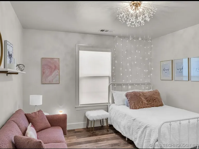 1200 S Laurel Ave — Photo 9