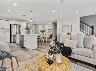 909 Oakleigh Beach Rd, Baltimore, MD 21222