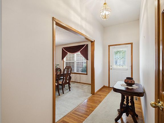 4th image of 1611 E Barnes Street