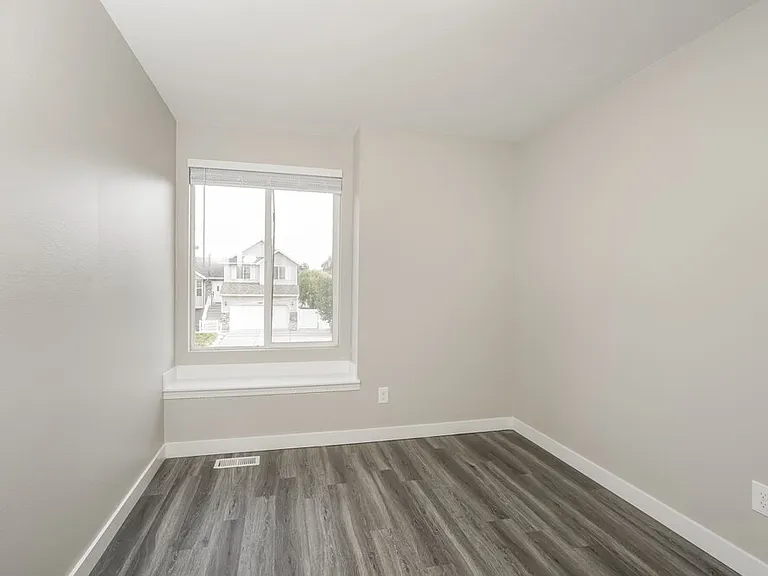 1922 W Quarter Horse Ave — Photo 13