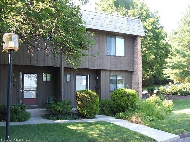 2nd image of 23 Cherry Hill Ct