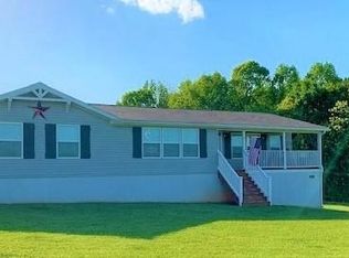 2145 Lipscomb Rd, Moneta, VA 24121