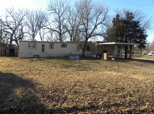 119 N Pine St, Eureka, KS 67045