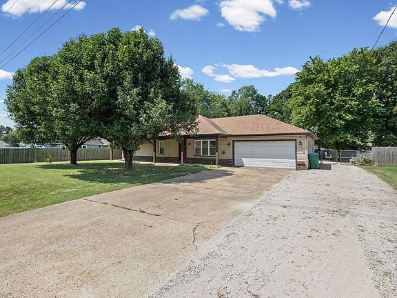 3rd image of 267 Nancye Reeder Dr