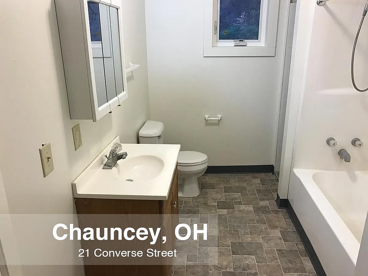 3 bed, 1780 sqft, $1,200 — Photo 2