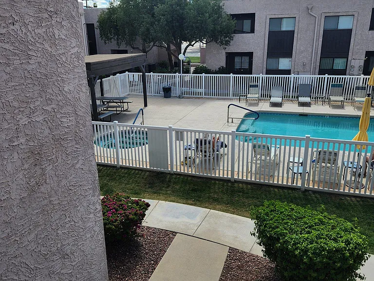 886 W Galveston St #202 — Photo 28