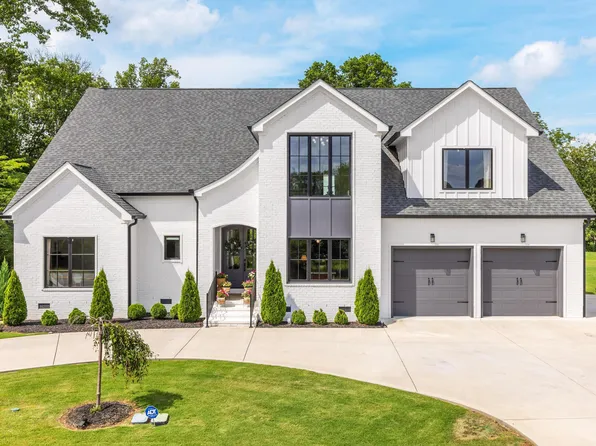 7262 Sylar Rd, Ooltewah, TN 37363