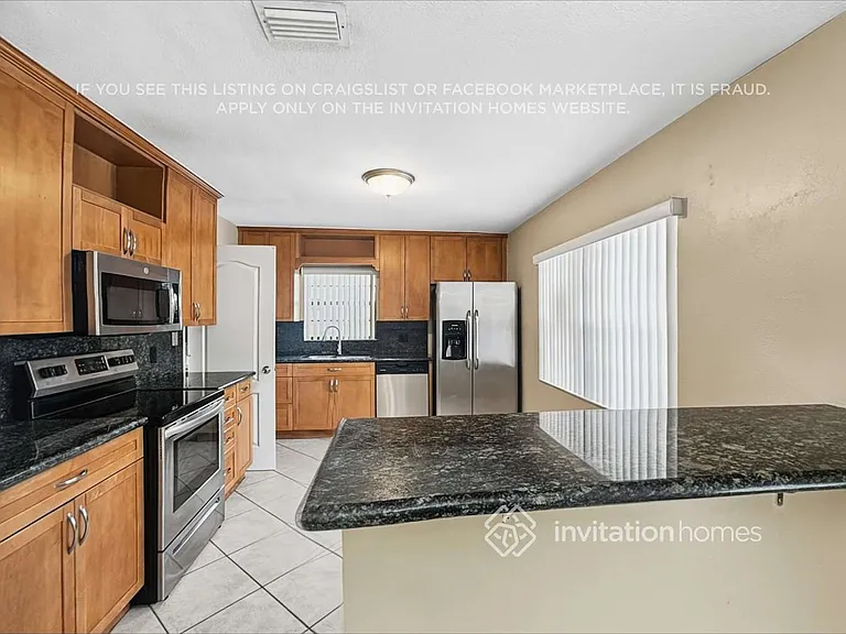 4511 SW 102nd Pl — Photo 9