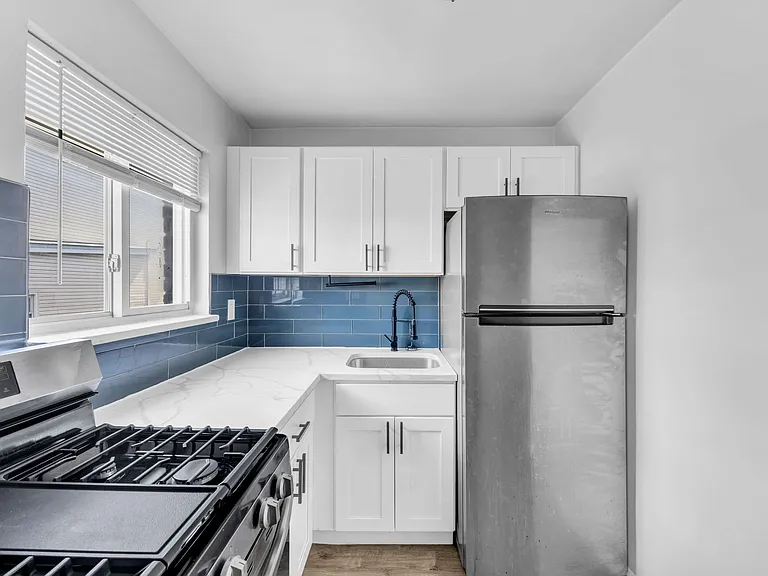 115 Orchard Street — Photo 9