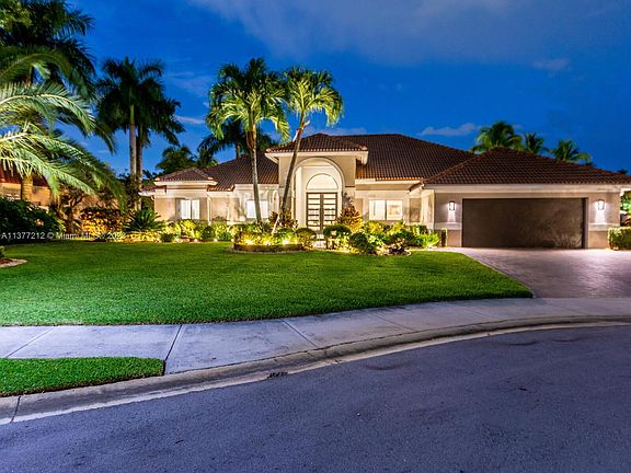 5th image of 1165 Manor Ct