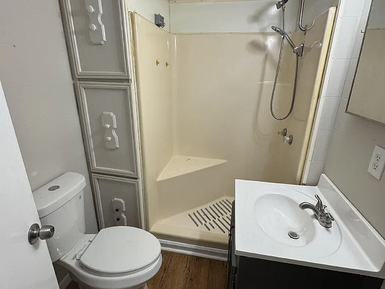 81 Blackwell Ln — Photo 9