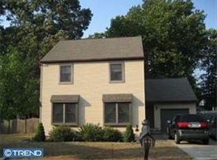 22 Lisa Dr, Blackwood, NJ 08012
