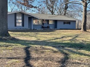 1730 Woodland Rd, Sapulpa, OK 74066