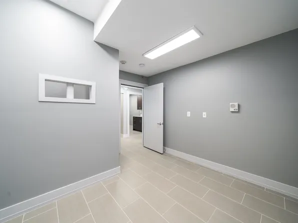 845 Newark Avenue image 24 of 38