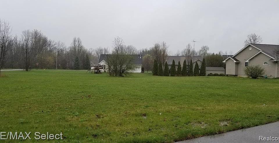 1st image of 98 Shadycroft Dr