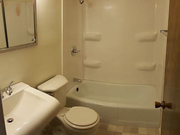 5th image of 1208 N Dunn St APT 1