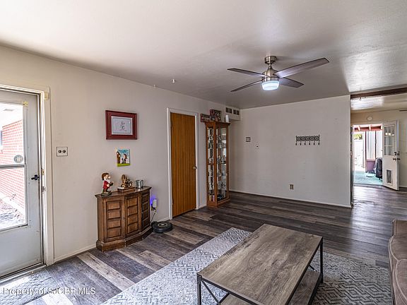 4th image of 2513 Ridgecrest Dr