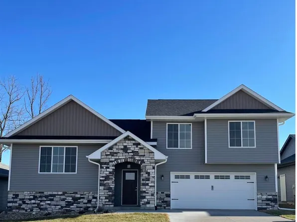 648 Aiden St, Iowa City, IA 52245