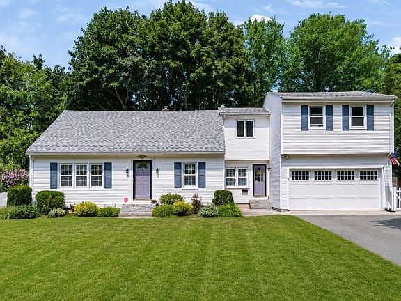2nd image of 36 Myrtle Ave