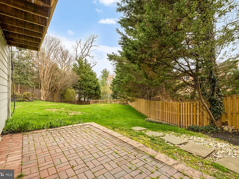 5001 Overlea Ct — Photo 42