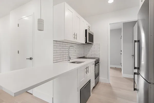 Rented by Compass | media 2