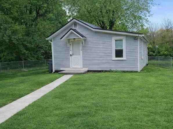 1710 Amos St, Reidsville, NC 27320
