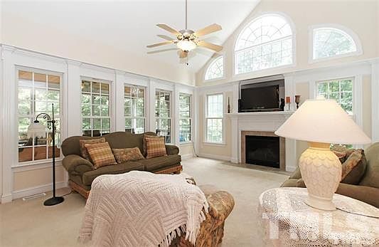 2nd image of 758 Parkridge Dr