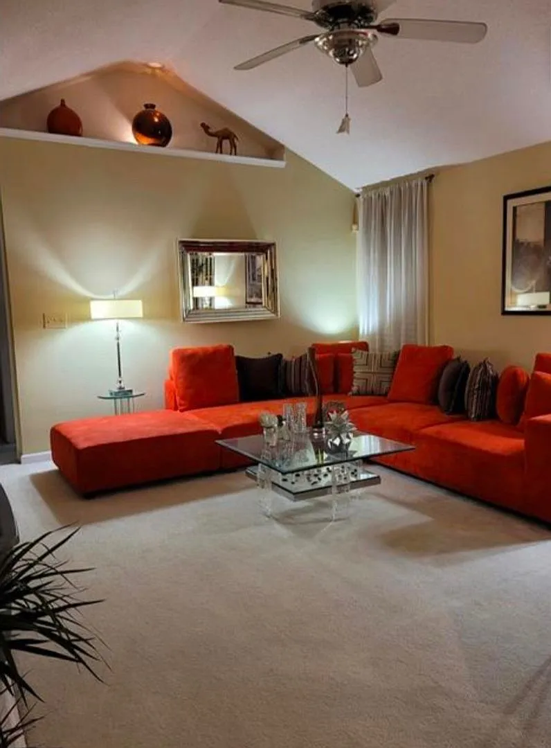 Room in 3 Bedroom Home at Klondike River Rd — Photo 3
