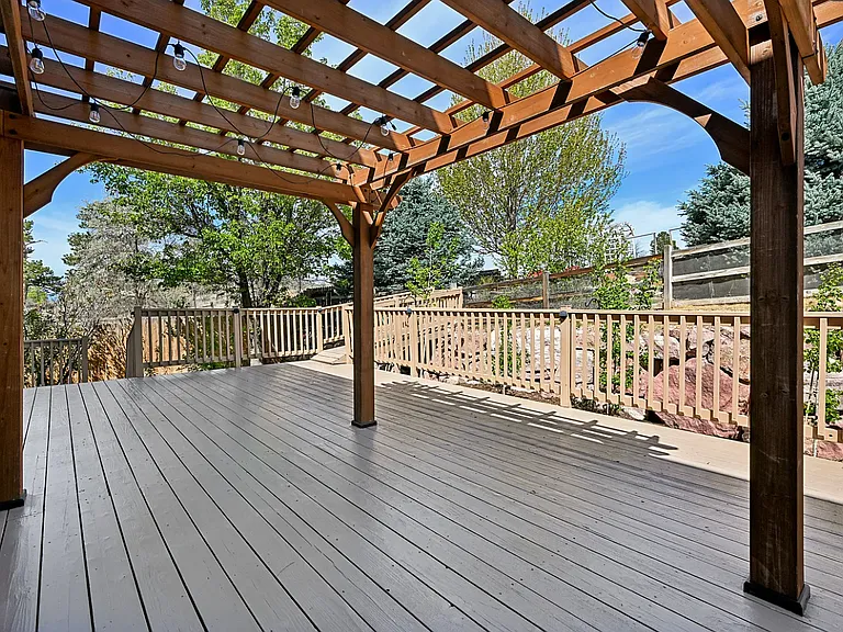 21665 Mount Elbert Pl — Photo 36