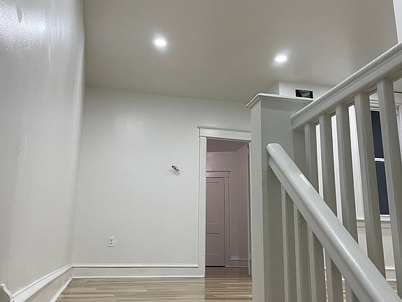 2nd image of 3552 Oakmont St Floor 2