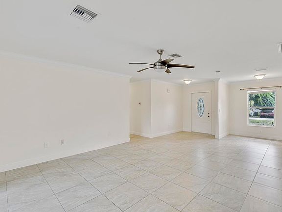 5th image of 11485 Tangerine Dr
