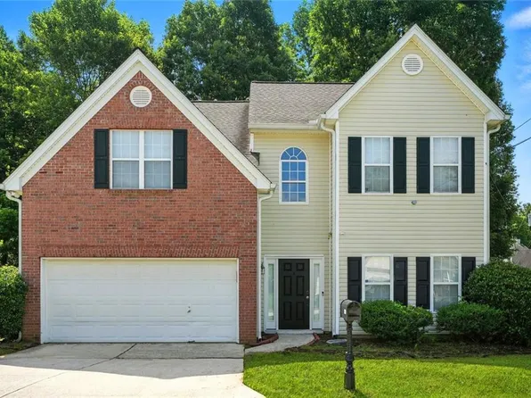 5487 Walnut Ln, Lithonia, GA 30038