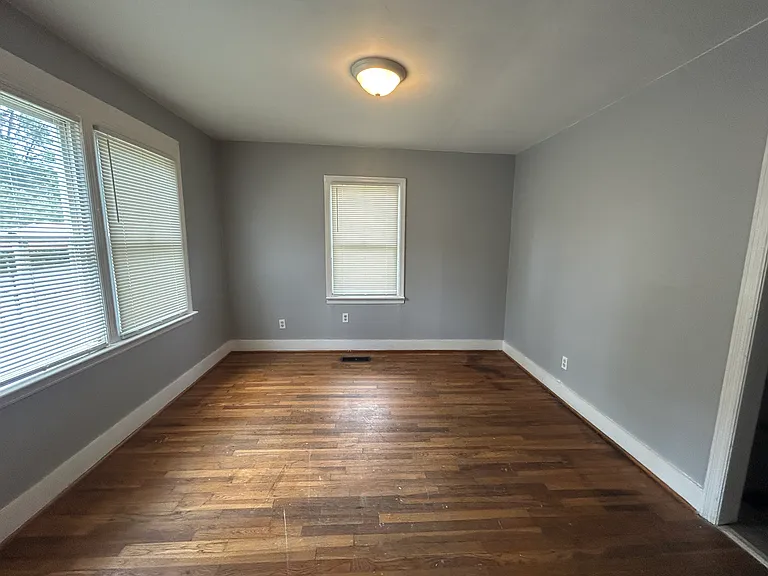 5219 Court G — Photo 9