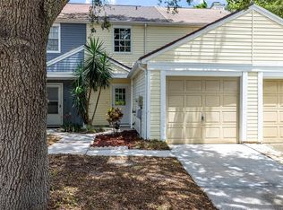 6211 Oak Cluster Cir, Tampa, FL 33634