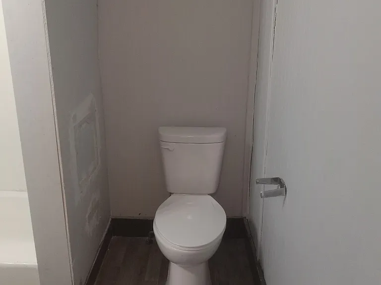 409 Chandler St #L — Photo 8