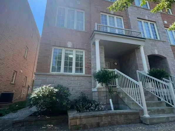 9 Garden Trail Rd, Markham, ON L6B 0T4