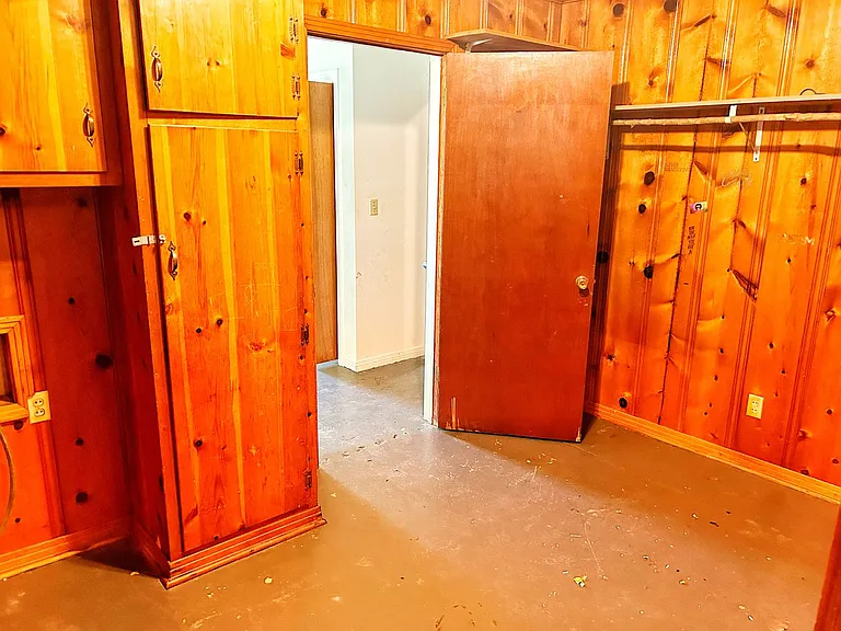 27 Leonard Dr — Photo 9