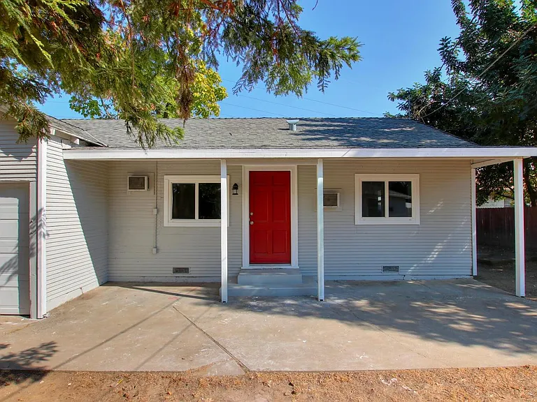 3306 Albany Way — Photo 2