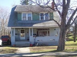 18 Grove St, Perry, NY 14530