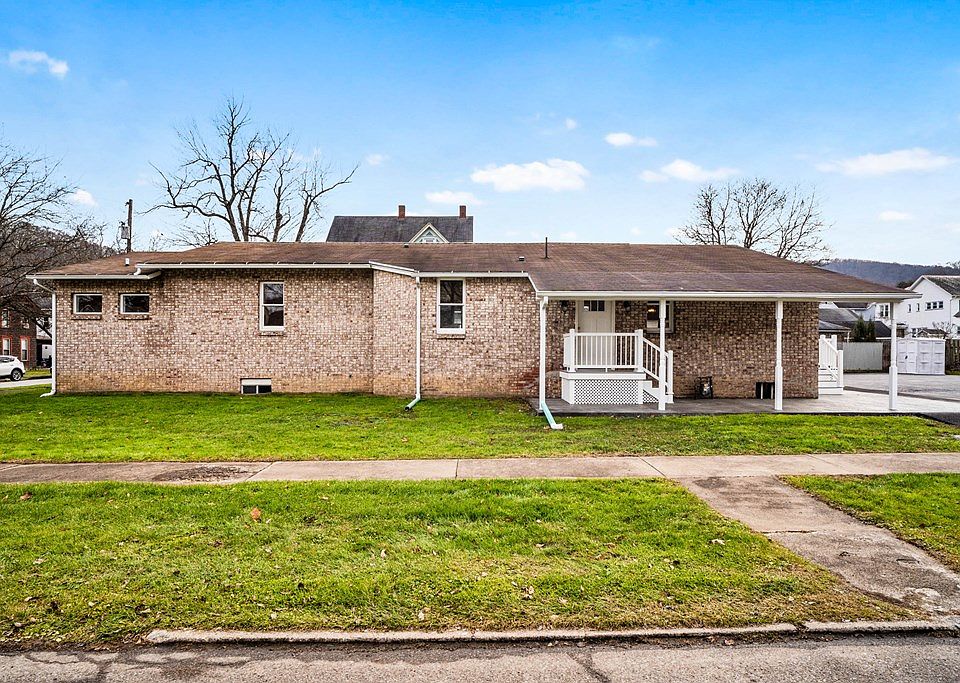 545 Elk St, Franklin, PA 16323 Zillow